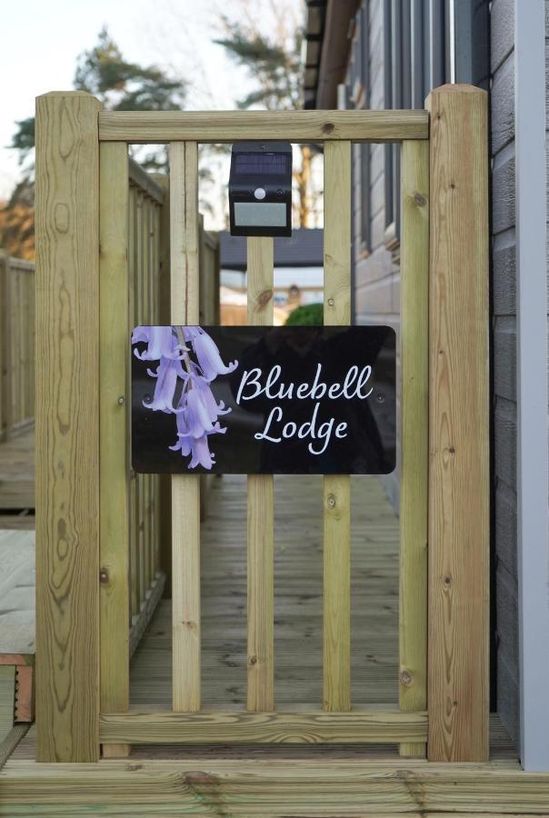 Hollicarrs - Bluebell Lodge Riccall Exterior foto
