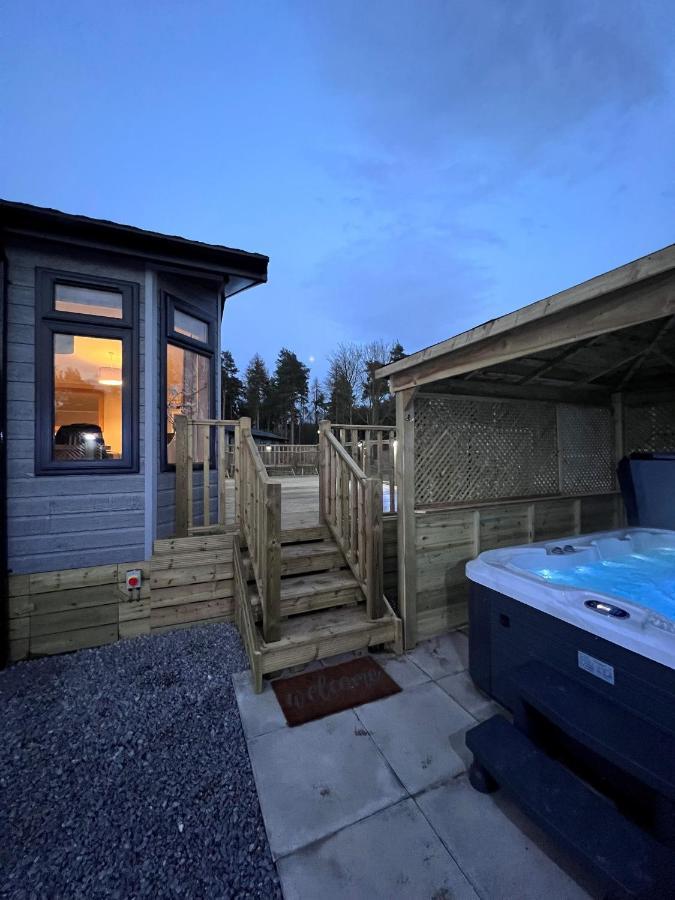 Hollicarrs - Bluebell Lodge Riccall Exterior foto